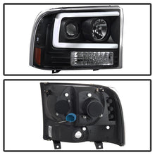 Load image into Gallery viewer, Spyder 99-04 Ford F250 Super Duty Projector Headlights - Light Bar - Black PRO-YD-FF25099V2-LB-BK 5084491