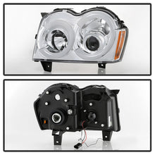 Load image into Gallery viewer, Spyder 05-07 Jeep Grand Cherokee - Light Bar Projector Headlights - Chrome - PRO-YD-JGC05V2-LB-C 5086112