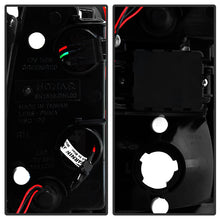 Load image into Gallery viewer, Spyder Chevy Suburban/Tahoe 1500/2500 00-06 LED Tail Lights Red Clear ALT-YD-CD00-LED-RC 5001542