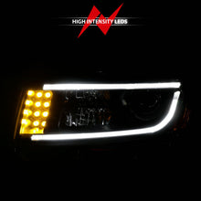 Load image into Gallery viewer, Anzo 2014-2015 Jeep Grand Cherokee Projector Headlights w/ Plank Style Desi