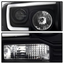 Load image into Gallery viewer, Spyder Ford F250/350/450 05-07 Projector Headlights - Light Bar DRL LED - Black PRO-YD-FS05V2-LB-BK 5084507