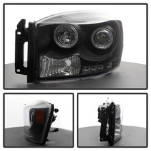 Load image into Gallery viewer, Spyder Dodge Ram 1500 06-08/Ram 2500 06-09 Projector Headlights LED Halo LED Blk PRO-YD-DR06-HL-BK 5010001