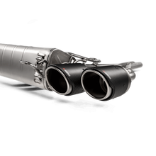 Load image into Gallery viewer, Akrapovic 2018+ Alfa Romeo Giulia Quadrifoglio Slip-On Line (Titanium) w/Titanium/Carbon Fiber Tips S-AR/TI/7H