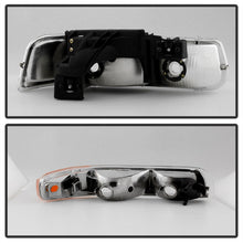 Load image into Gallery viewer, SPYDER xTune Chevy Silverado 1500 99-02 OEM Style Headlights w/ Bumper Lights - Chrome HD-JH-CSIL99-OE-SET 9035111