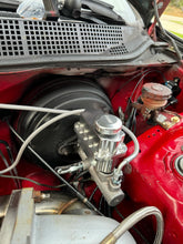 Load image into Gallery viewer, Billet EK EJ Brake Master Cylinder Reservoir Civic Integra Prelude CR-V
