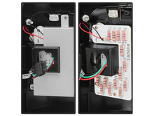 Load image into Gallery viewer, Spyder Ford F150 Styleside 97-03 / F250/350/450/550 Super Duty 99-07 Version