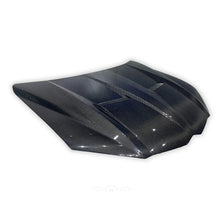 Load image into Gallery viewer, 2018-2022 Lamborghini URUS TC2 Style Carbon Fiber Hood