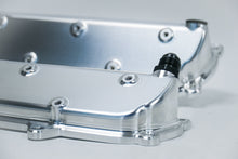 Load image into Gallery viewer, LT1/LT4 BILLET VALVE COVERS CLEARS PORT INJECTION AND MAGNUSON 2650