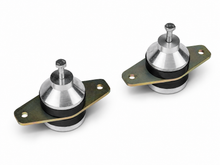 Load image into Gallery viewer, Granatelli 2005–2014 Ford Mustang Heavy-Duty Motor Mounts – GT / GT500 / Boss 302 / V6 – GM-MM0507