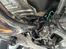 Load image into Gallery viewer, SPDZ1 16-23 Infiniti Q50 Q60 3.0T Twin Turbo Lower Downpipes VR30DDTT Q50 Q60 400Z VR30