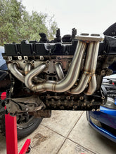 Load image into Gallery viewer, N54 Top Mount T4 T3 Single Turbo Exhaust Manifold for 135i 335i 535i Z4 E90 E91 E92