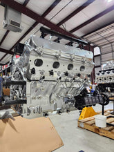 Load image into Gallery viewer, LT1/LT4 BILLET VALVE COVERS CLEARS PORT INJECTION AND MAGNUSON 2650