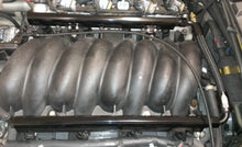 Load image into Gallery viewer, Z893 LS1 / LS6 -8AN high flow BLACK fuel rails w/ fittings &amp; crossover hose for Corvette CTS Camaro