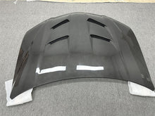 Load image into Gallery viewer, Lamborghini URUS MSY Style Carbon Fiber Hood 2018-2022