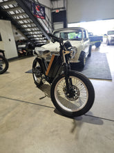 Load image into Gallery viewer, ONYX CTY2 Step-Thru Moped Electric Bike (DEMO)