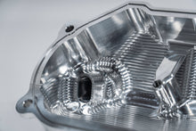 Load image into Gallery viewer, LT2 C8 BILLET VALVE COVERS