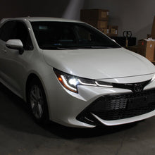 Load image into Gallery viewer, xTune US Built Toyota Corolla 18-20 L LE LED Proj Headlights-SE Style Black PRO-JH-TCOL20LUS-LED-BK 9949326