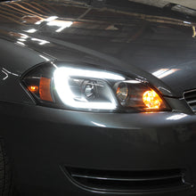 Load image into Gallery viewer, Spyder 06-13 Chevy Impala / 06-07 Chevy Monte Carlo Projector Headlights - Light Bar - Black 5086679