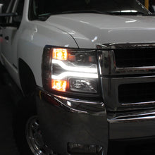 Load image into Gallery viewer, Spyder Chevy Silverado 1500 07-13 Version 3 Projector Headlights - Black PRO-YD-CS07V3-LBDRL-BK 5083609