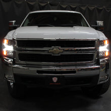 Load image into Gallery viewer, Spyder Chevy Silverado 1500 07-13 Version 3 Projector Headlights - Black PRO-YD-CS07V3-LBDRL-BK 5083609