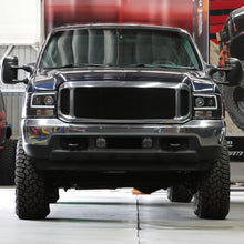 Load image into Gallery viewer, Spyder 99-04 Ford F250 Super Duty Projector Headlights - Light Bar - Black PRO-YD-FF25099V2-LB-BK 5084491