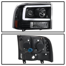 Load image into Gallery viewer, Spyder 99-04 Ford F250 Super Duty Projector Headlights - Light Bar - Black PRO-YD-FF25099V2-LB-BK 5084491