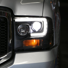 Load image into Gallery viewer, Spyder Ford F250/350/450 05-07 Projector Headlights - Light Bar DRL LED - Black PRO-YD-FS05V2-LB-BK 5084507