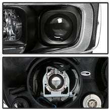Load image into Gallery viewer, SPYDER 11-13 Jeep Grand Cherokee (Xenon/HID Model Only) Light Bar Projector Headlights - Black 5087737