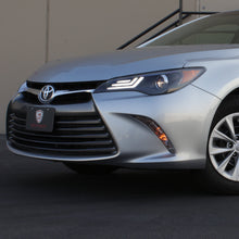 Load image into Gallery viewer, Spyder 15-17 Toyota Camry Projector Headlights - Black (PRO-YD-TCAM15-LB-BK) 5085382