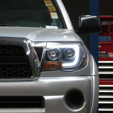 Load image into Gallery viewer, Spyder Toyota Tacoma 05-11 V2 High-Power LED Headlights - Black PRO-YD-TT05PL-BK 5088185