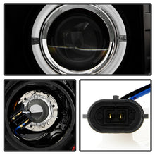 Load image into Gallery viewer, Spyder Toyota Tundra 07-133 Projector Headlights LED Halo LED Blk PRO-YD-TTU07-HL-BK 5012029