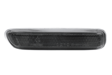 Load image into Gallery viewer, BMW E46 2D/Cabrio &amp; 99-01 BMW 4D/5D Crystal Clear or Smoke Side Marker Lights(1999-2003)