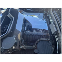 Load image into Gallery viewer, Prepreg Carbon Fiber Engine Bay Cover for Chevrolet Corvette C8 Z51 Z06 HTC Convertible