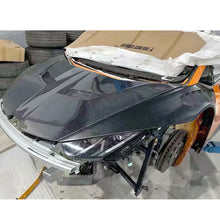 Load image into Gallery viewer, V Style Full Carbon Fiber Vented Front Fenders for Lamborghini Huracan LP 580 LP 610