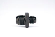 Load image into Gallery viewer, Aeromotive AN-08 to AN-06 Male Flare Union Reducer Fitting