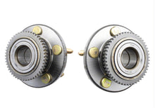 Load image into Gallery viewer, Ford Performance Parts 2015-2017 Mustang Front Wheel Hub Kit With ARP Studs