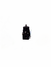 Load image into Gallery viewer, Aeromotive A1000-6 Injected Bypass Adjustable EFI Regulator (2) -6 Inlet/(1) -6 Return - Black 13131