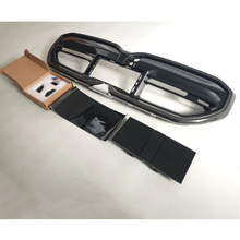 Load image into Gallery viewer, Dry Carbon Fiber Front Grille for BMW G90 M5 G60 G61 M60