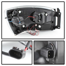 Load image into Gallery viewer, Spyder Dodge Ram 1500 06-08/Ram 2500 06-09 Projector Headlights LED Halo LED Blk PRO-YD-DR06-HL-BK 5010001