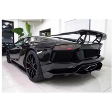 Load image into Gallery viewer, D Style Dry Carbon Fiber Rear Diffuser for Lamborghini Aventador LP700