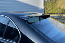 Load image into Gallery viewer, HM E39 Sedan Roof Wing