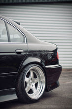 Load image into Gallery viewer, HM E39 Sedan Roof Wing