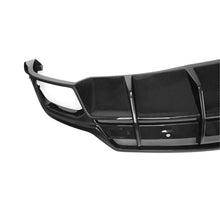 Load image into Gallery viewer, 1016 Style Dry Carbon Fiber Rear Diffuser for Lamborghini Urus