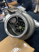Load image into Gallery viewer, Garrett G25-660 Reverse Turbocharger O/V V-Band / V-Band 0.92 A/R Internal WG