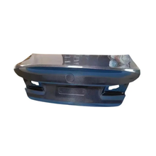 Load image into Gallery viewer, Carbon Fiber CSL Style Trunk for BMW F90 M5 G30 5 Series
