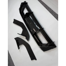 Load image into Gallery viewer, Prepreg Carbon Fiber FD Style Rear Diffuser for BMW G80 M3 G82 M4
