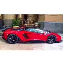 Load image into Gallery viewer, RZ Style Carbon Fiber Side Skirts for Lamborghini Aventador LP700 LP720